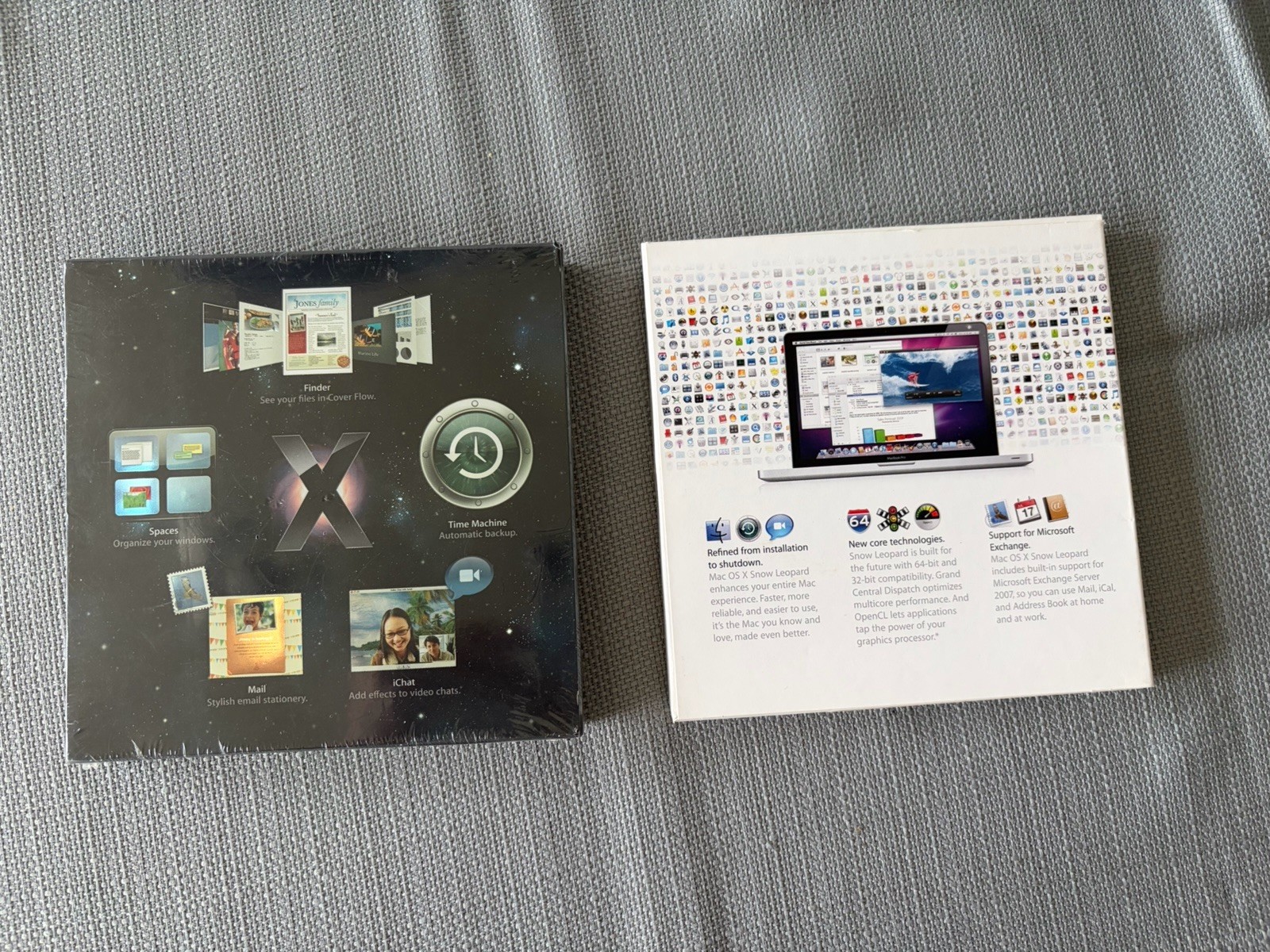Mac OSX Snow Leopard DVD Complete Set Lot of 2-New
