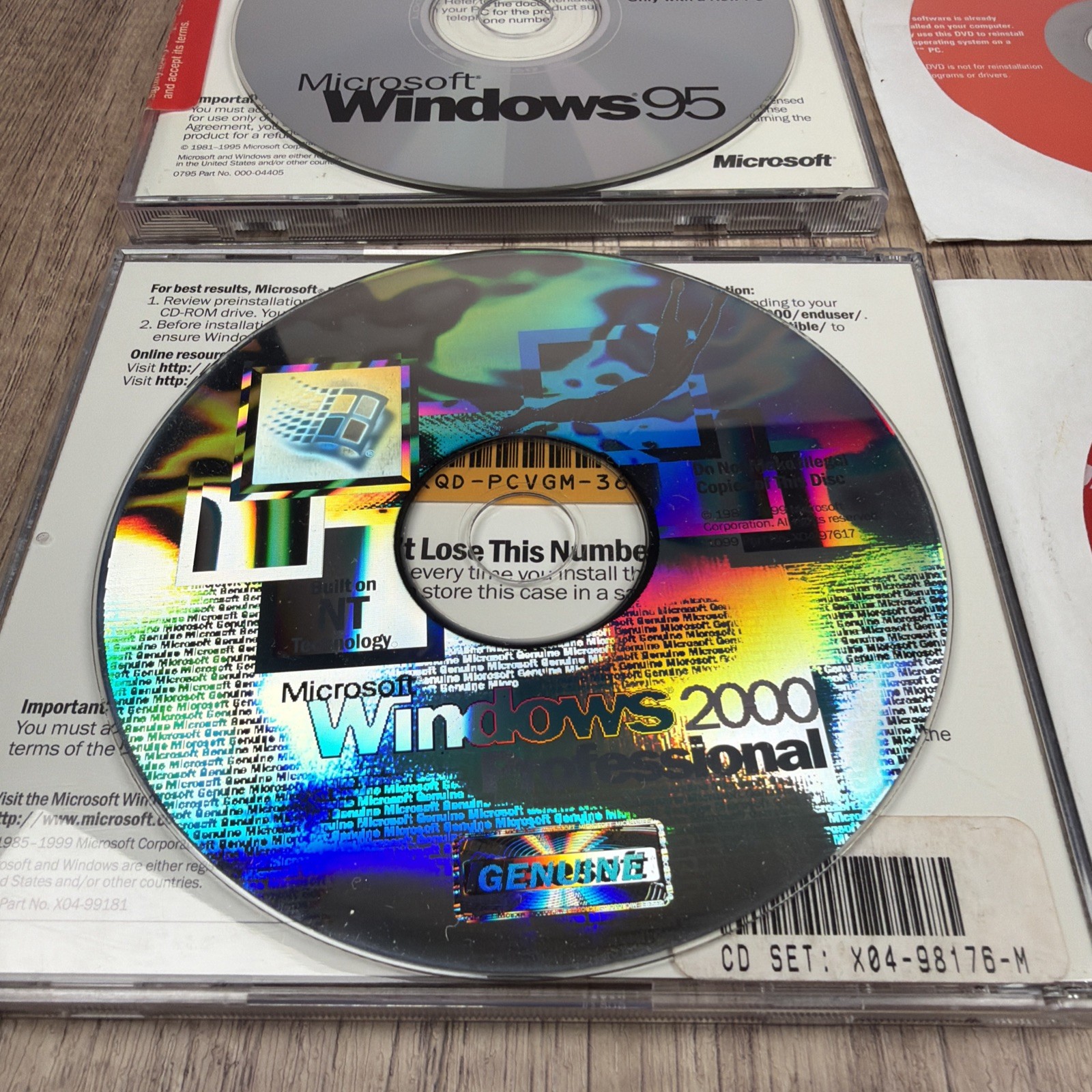 OS BUNDLE – Microsoft Windows 95, 2000 Professional, XP Home Restore Compaq Dell