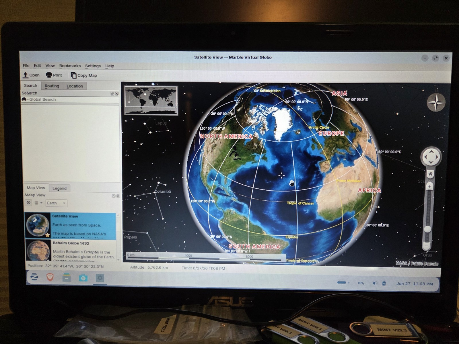 Linux Zorin OS 18.1 Education, 64-bit, Bootable Live and Install USB Flash Drive