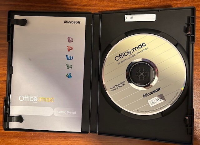 Vintage Microsoft Office:Mac 2004 Student and Teacher Edition Used Free Shipping