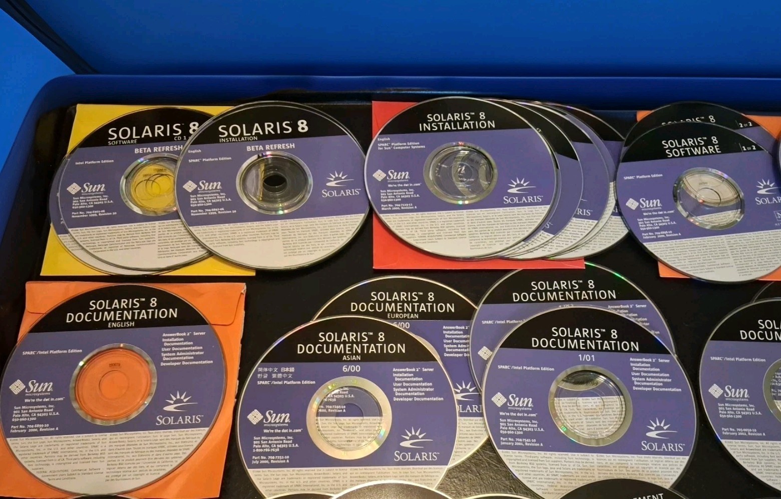 SUN Microsystems SOLARIS 8 -BOTH Intel & SPARC CDs only 58 DISCS bundle Lot