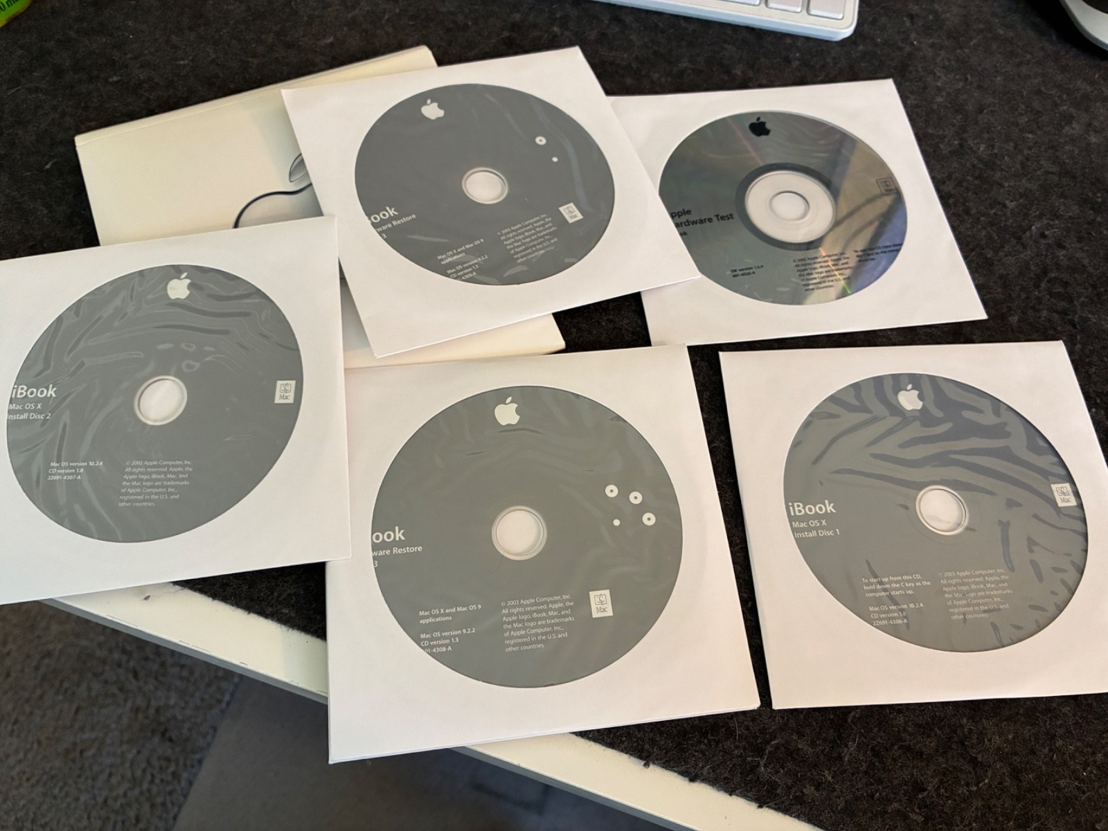 iBOOK Mac OS X 10.2.4 Jaguar Discs Install Software Restore CDs Macintosh