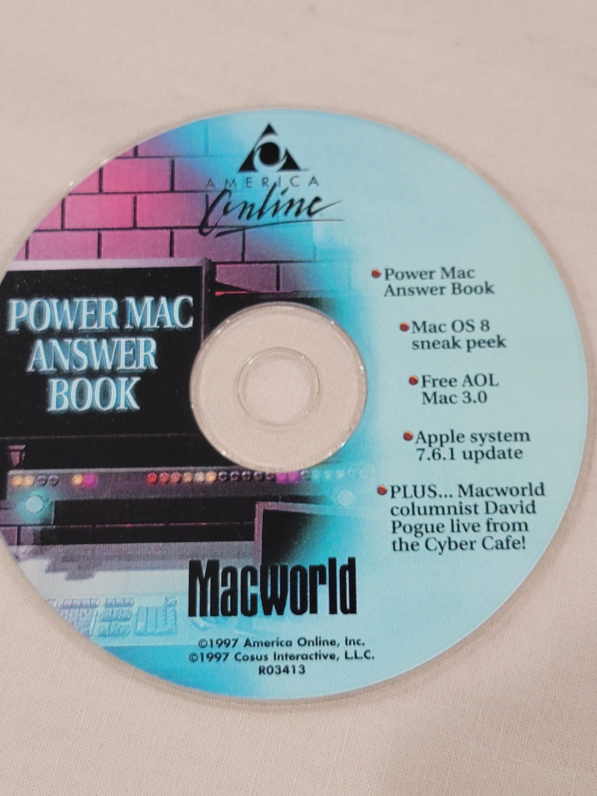 Vintage Macworld America Online CD-ROM Mac OS 8 Sneak Peek Apple System 7.6.1