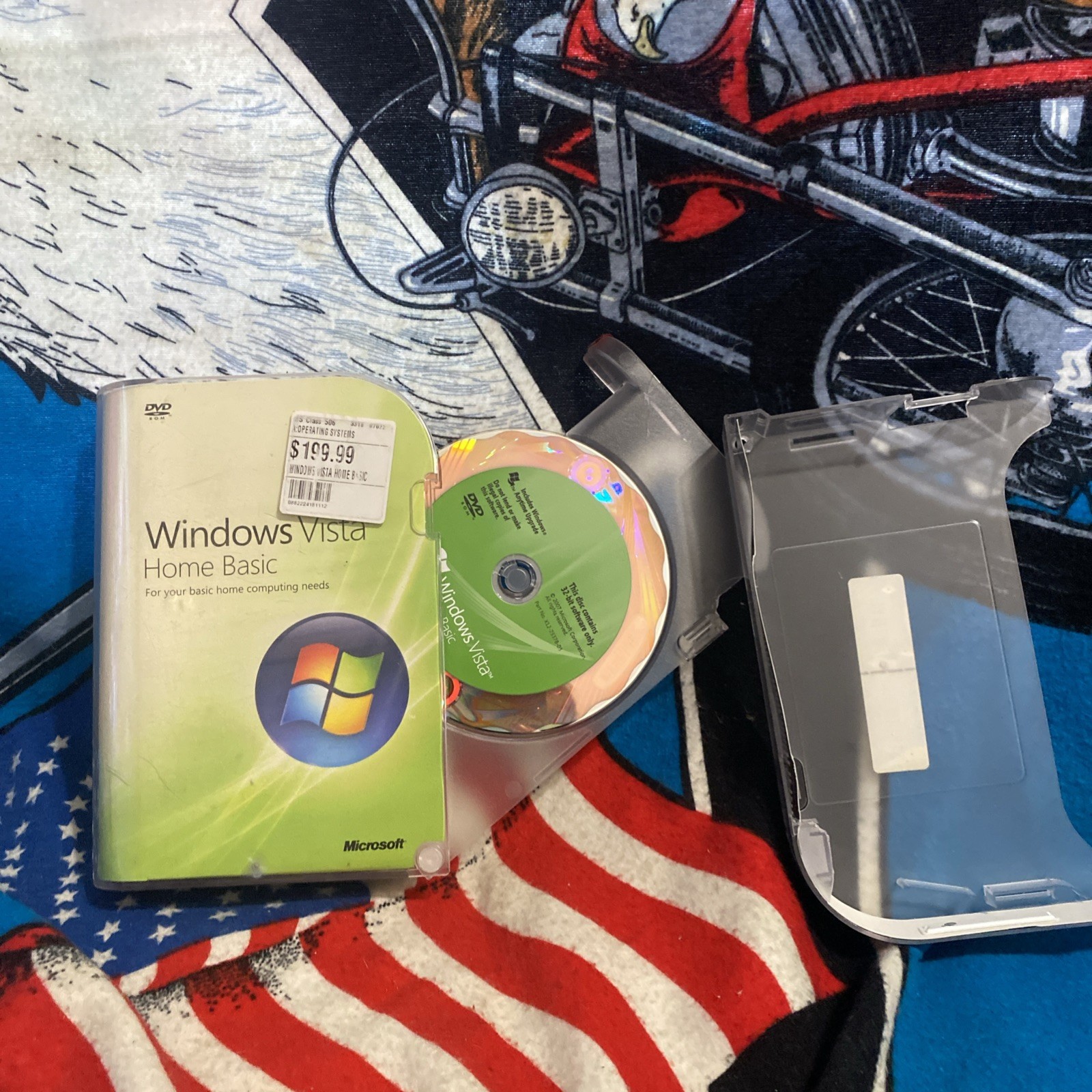Vintage Microsoft Windows Vista home basic software upgrade 32 bit w/license 1