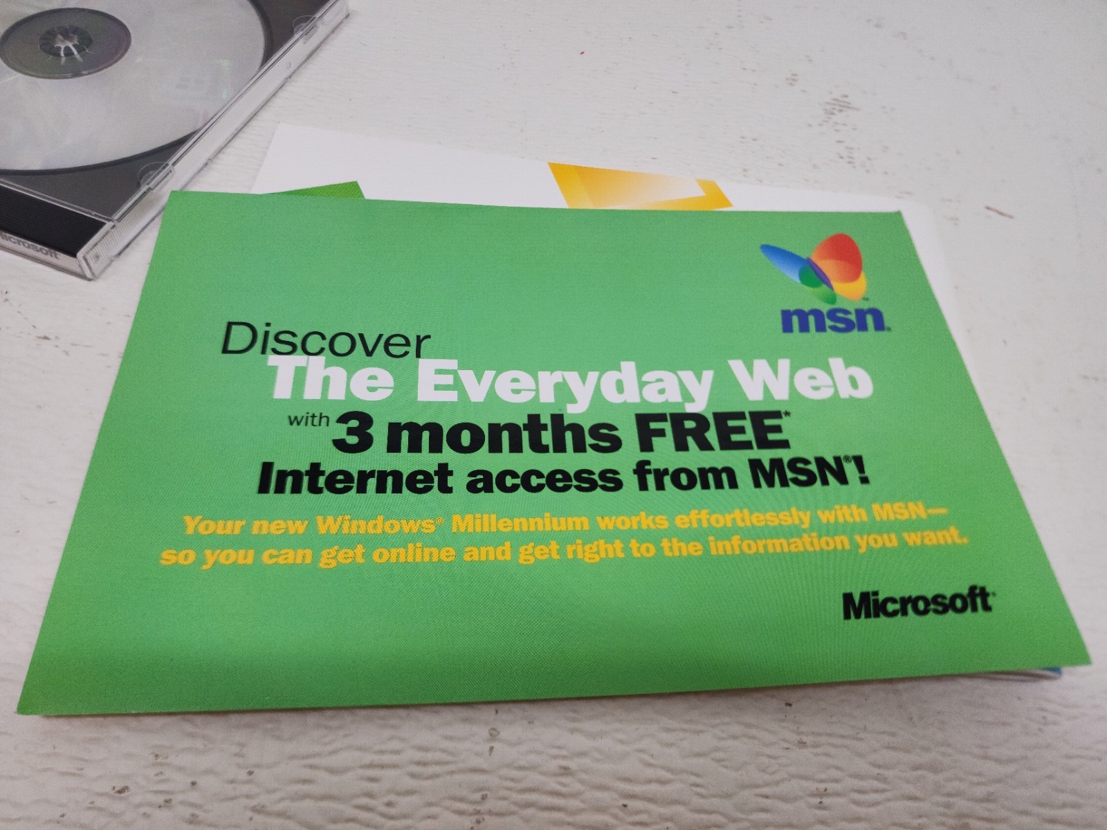 Microsoft Windows Millennium ME UPGRADE 2000 Rare Win CD in BOX with Product Key
