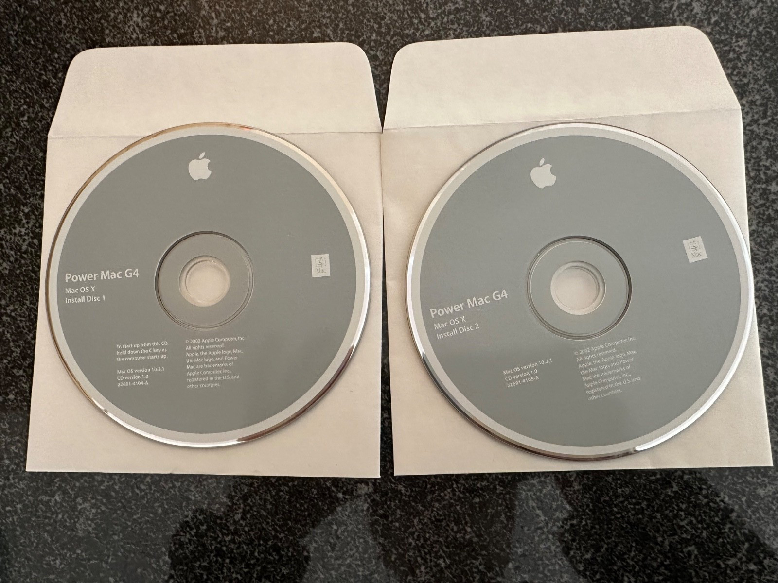 Apple Power Mac G4, Mac OS X, Version 10.2.1 Install Discs (2)