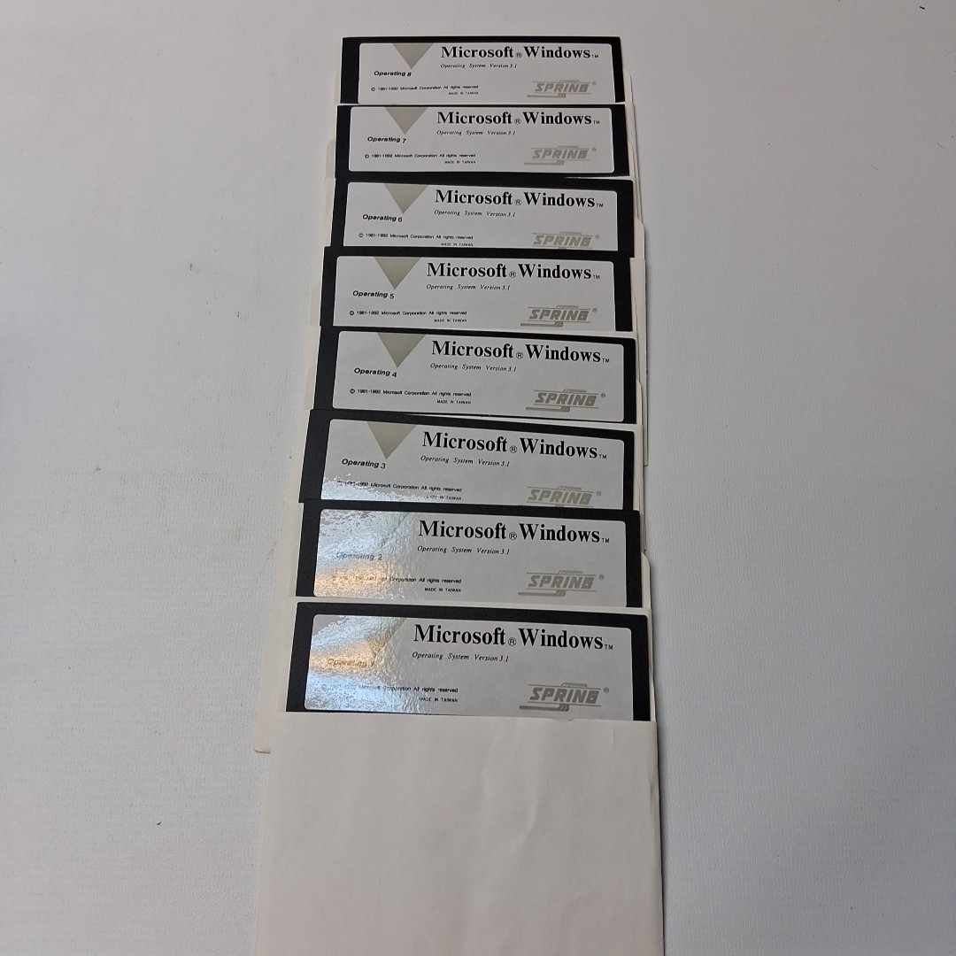Microsoft Windows Version 3.1 1992 Spring Release 5.25″ Disks Big Box