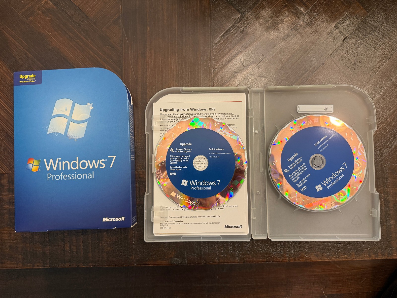 Microsoft Windows 7 Professional Upgrade 32/64 DVD with Key in Retail Box