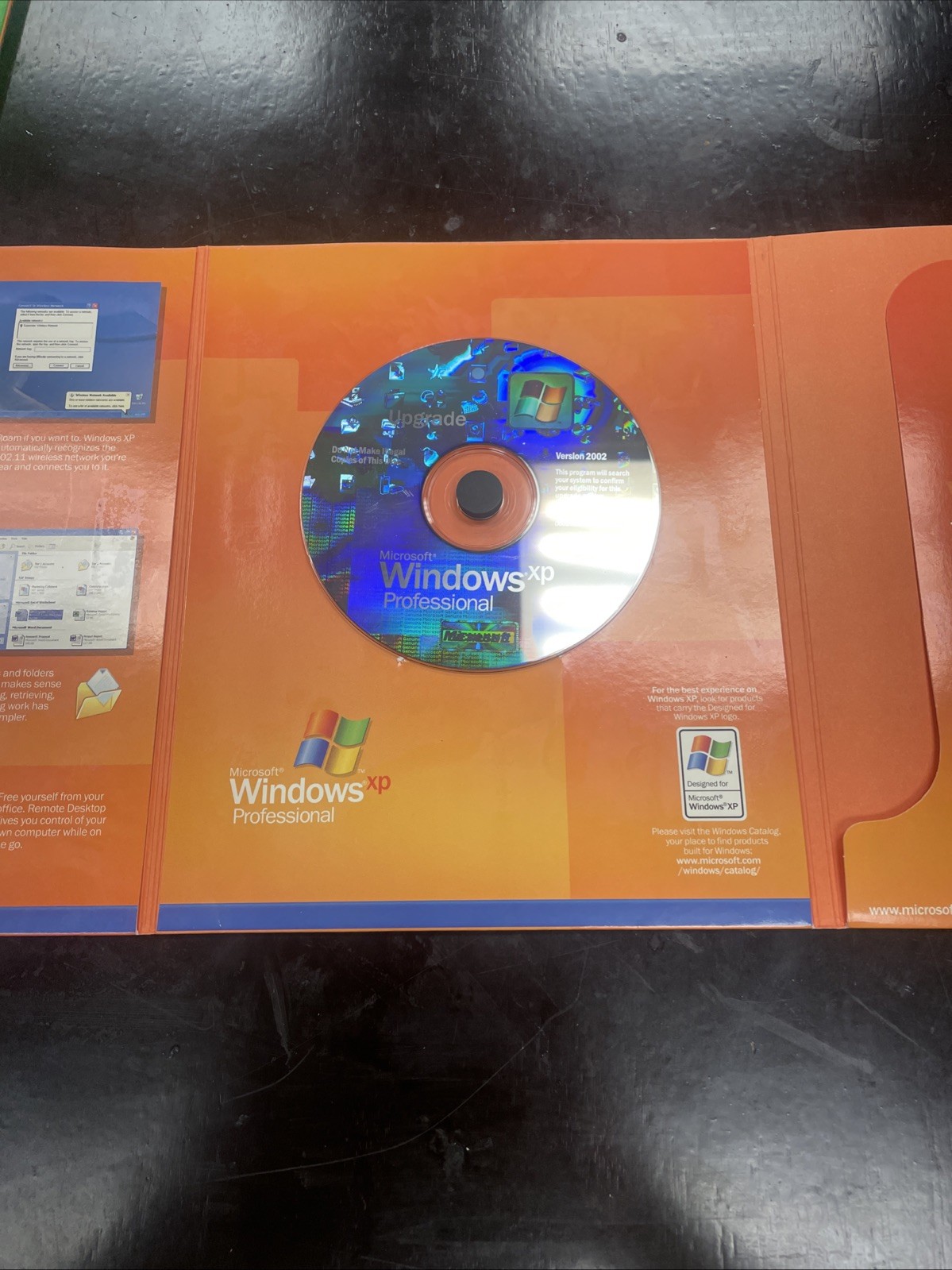 Microsoft Windows XP Professional Upgrade Version 2002 SP2 No Manuals