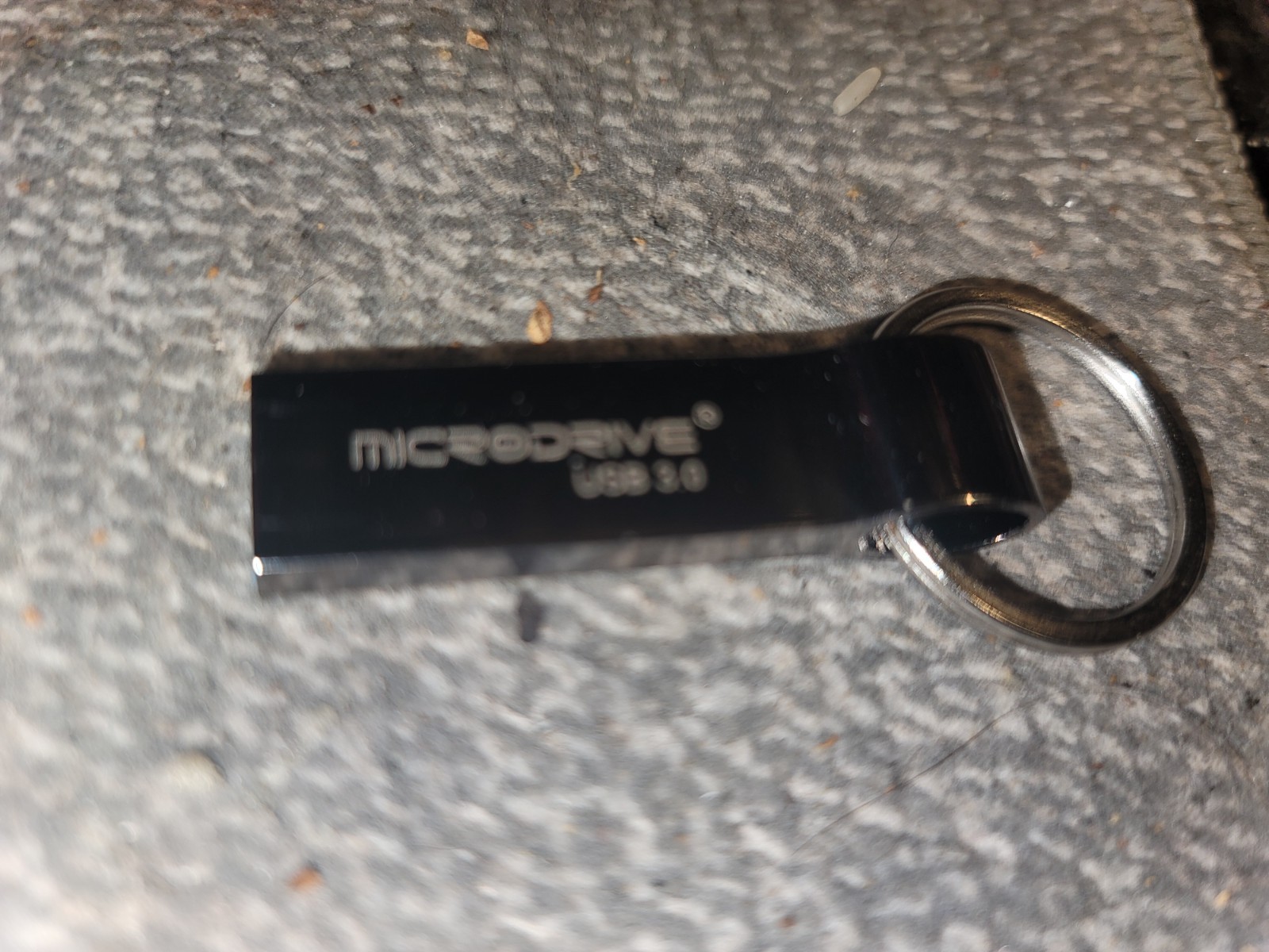 16 Gb Metal-cased Flash drive with Linux Install Toolkit & Apps