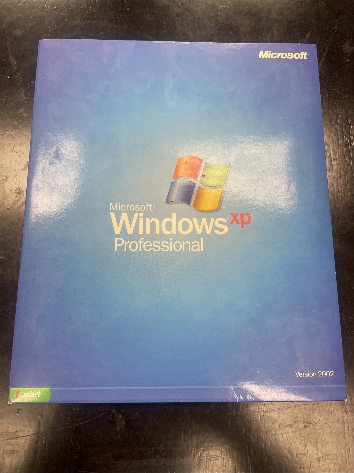 Microsoft Windows XP Professional Upgrade Version 2002 SP2 No Manuals