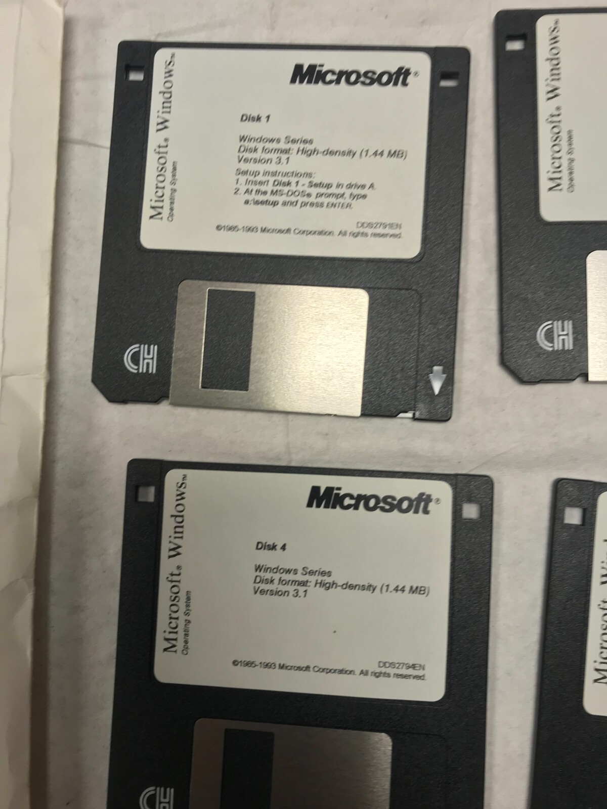 Microsoft Windows 3.1 Operating System – 3.5″ Floppy Disks 2 user’s guide