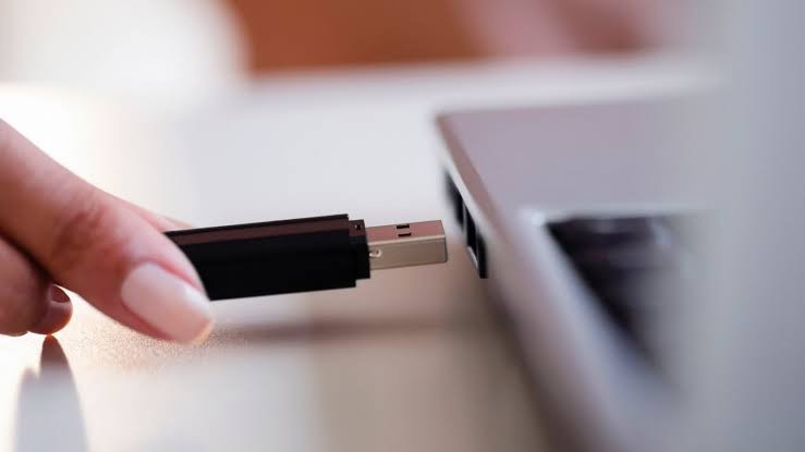 TestDisk & PhotoRec Bootable USB Flash Drive High Speed Latest Version Desktop