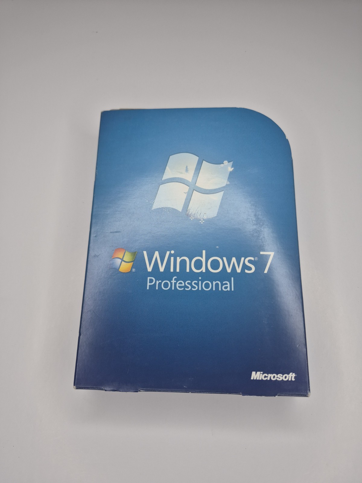 Microsoft Windows 7 Pro 32 / 64 Bit Install Disc Retail Box W/ Serial Number