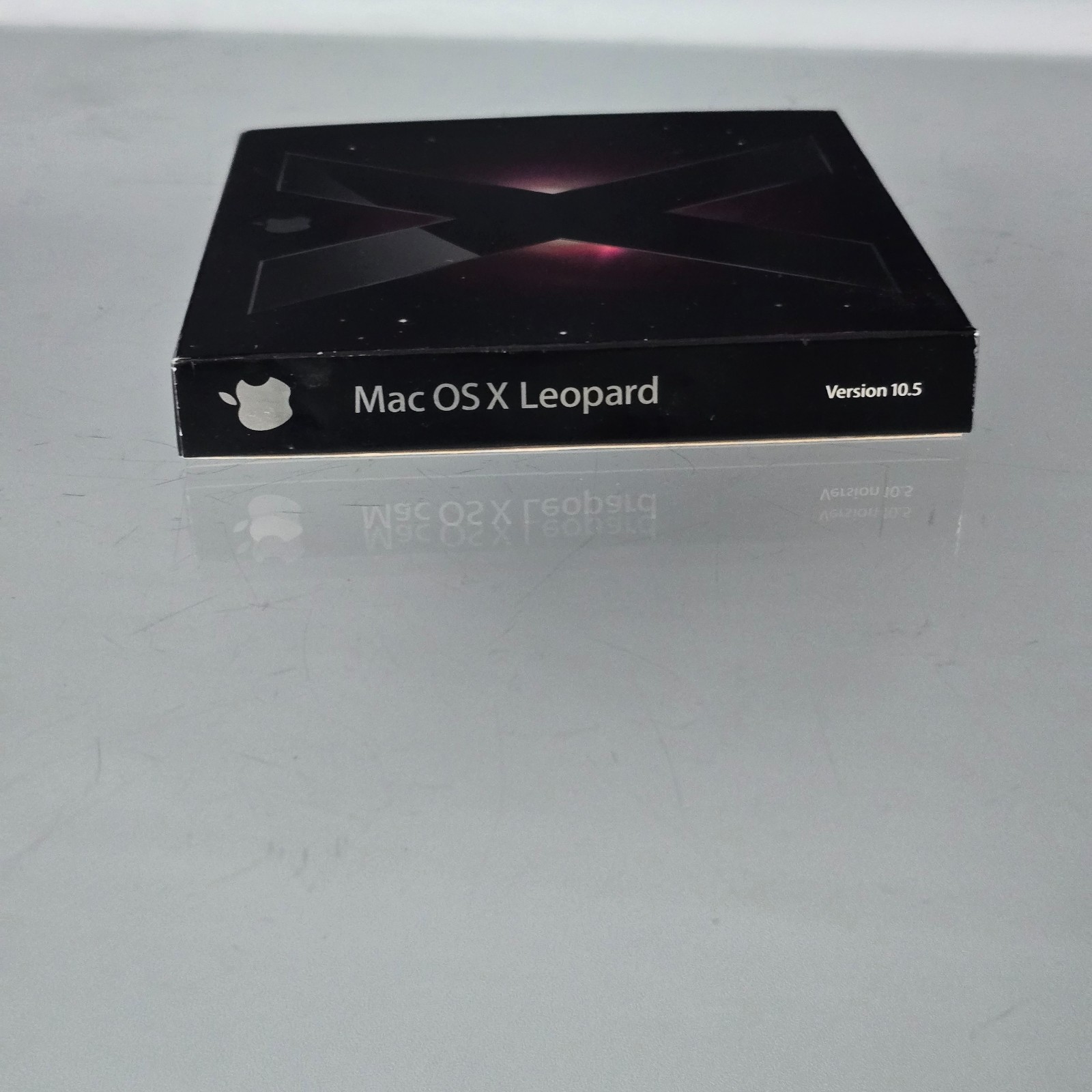 Apple MAC OS X LEOPARD Version 10.5.1  Retail Install DVD With Manual (MB427Z/A)