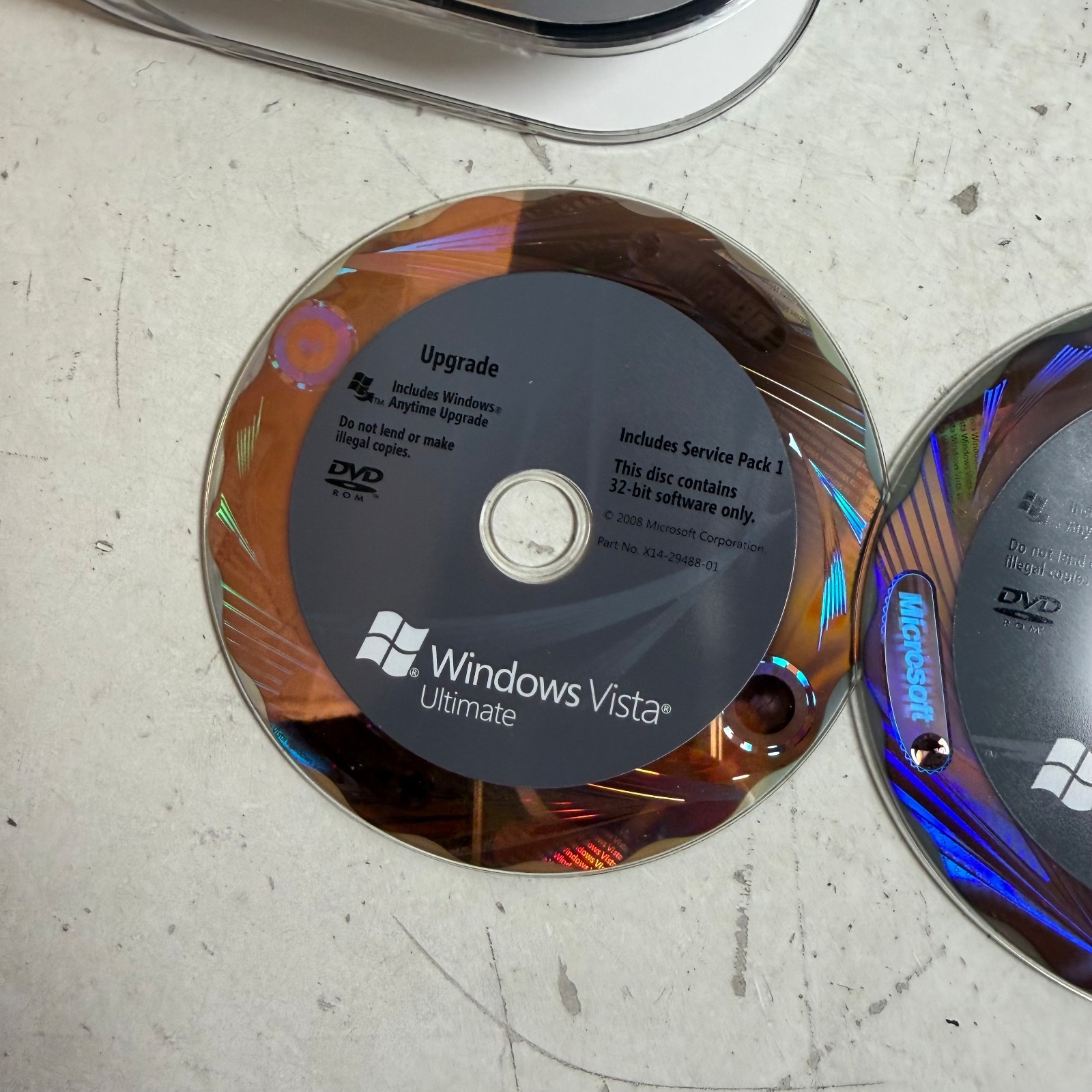 Microsoft Windows Vista Ultimate with Service Pack 1 66R-02262 Upgrade Package