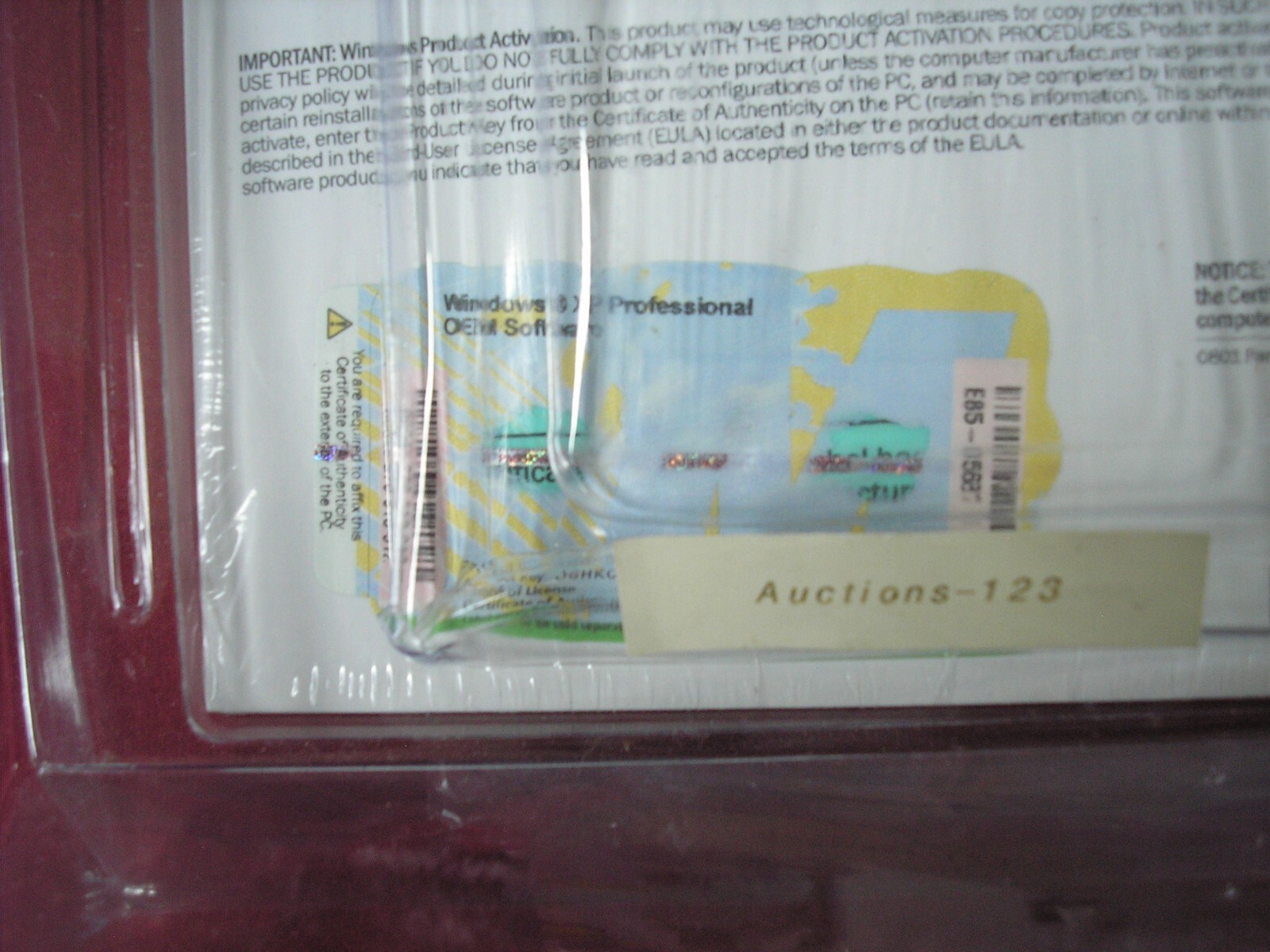 MICROSOFT WINDOWS XP PROFESSIONAL w/SP3 OPERATING SYSTEM IN PLASTIC CONTAINER