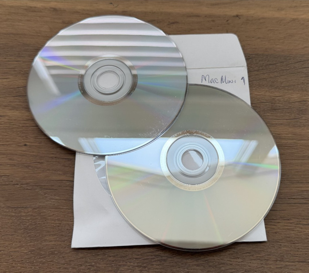 Mac OS X Version 10.5. Install Discs