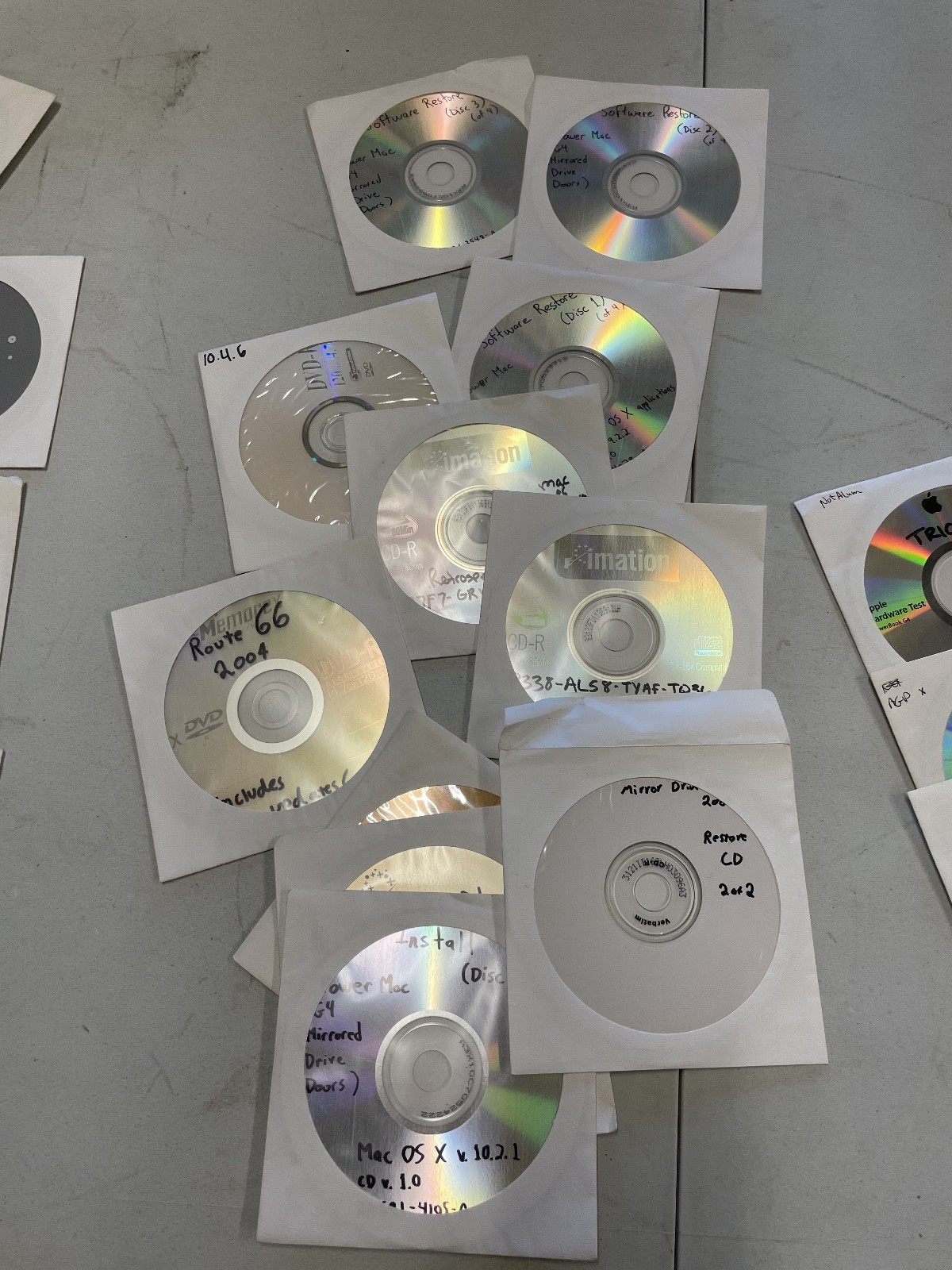 Vintage lot of 60+ Apple Hardware Test, Diagnostic, OS Restoration, Custom Disc