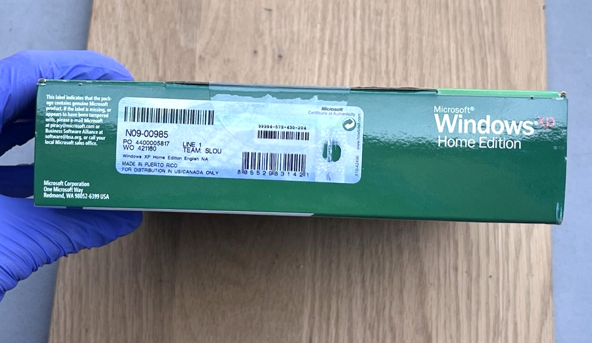 Microsoft Windows XP Home Edition Service Pack 2 Upgrade Edition Big Box Sealed