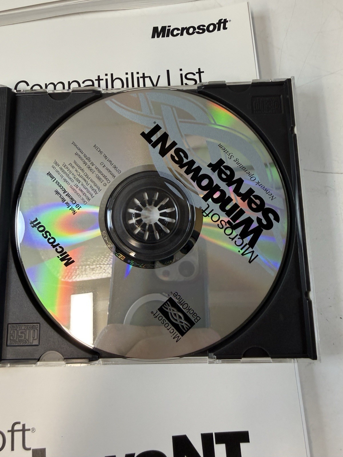 Microsoft Windows 95 NT Workstation 4.0 CD Full Version w Key Software