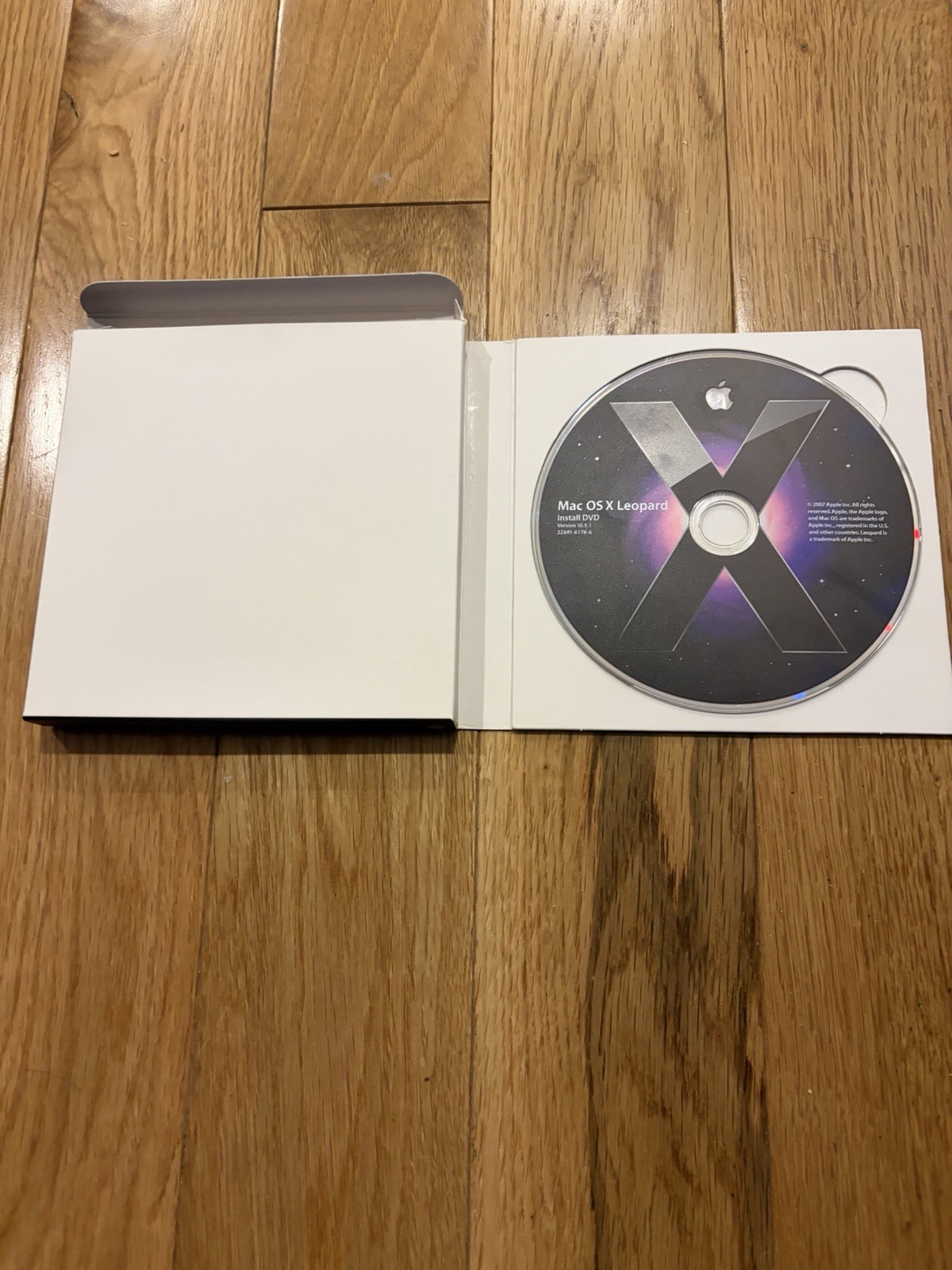 Apple MAC OS X Leopard Power Mac G5 Box Set CD
