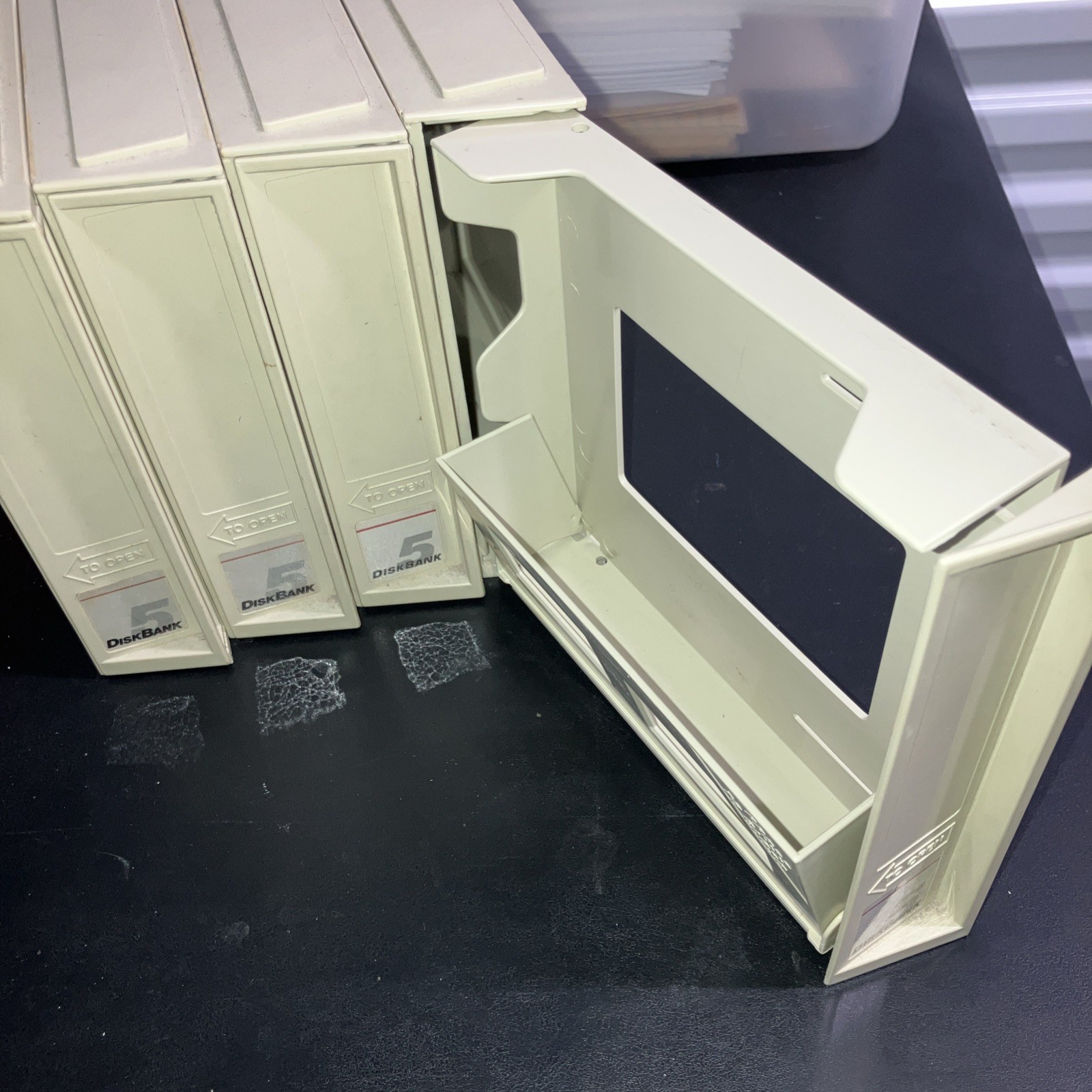 CLASSIC VINTAGE „DISK BANK” C64 SOFTWARE TITLES for 5.25″ DISKETTES or CDs RARE