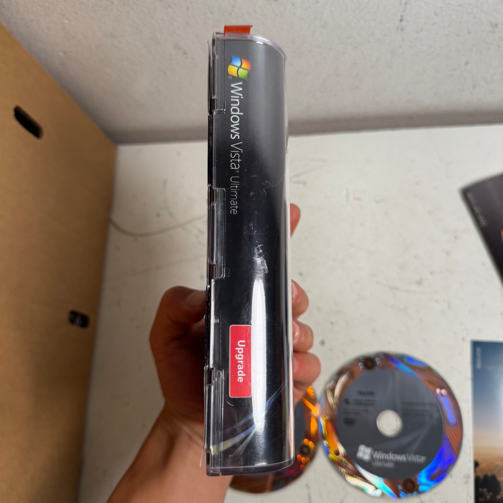 Microsoft Windows Vista Ultimate with Service Pack 1 66R-02262 Upgrade Package