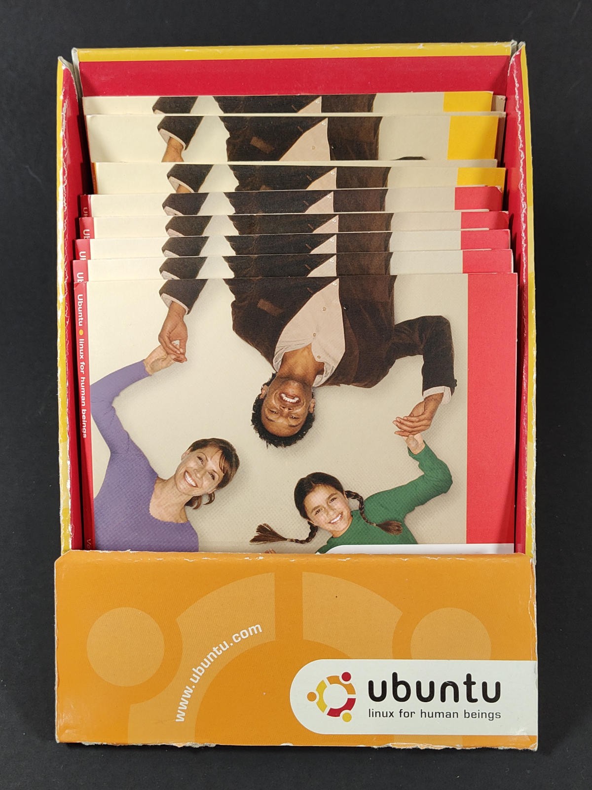Ubuntu Linux 5.10 Breezy Badger Promo Display Stand + CDs (i386 & 64 bit) RARE
