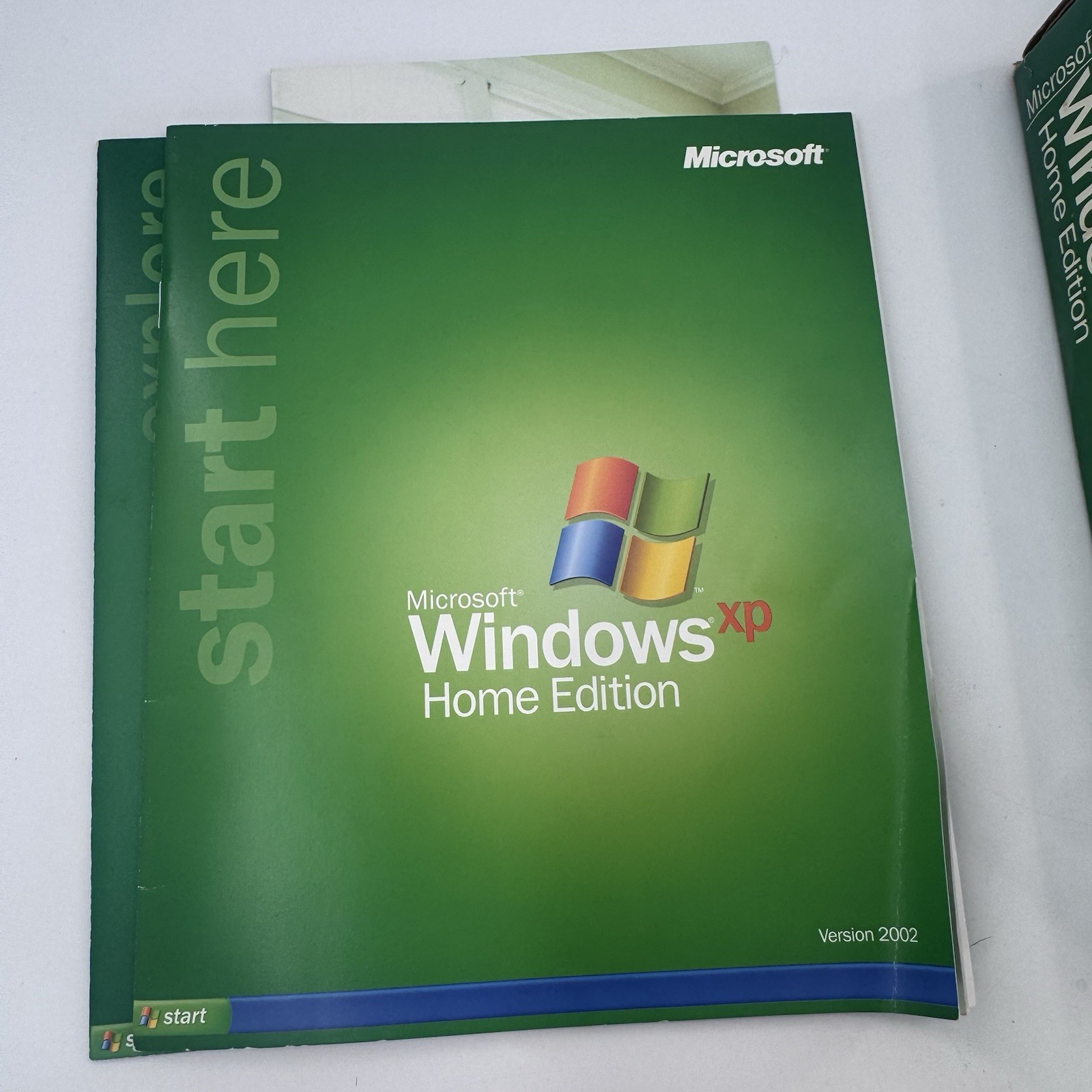 Microsoft Windows XP Professional SP2 Upgrade 2002 Big Box PC w Product Key VTG
