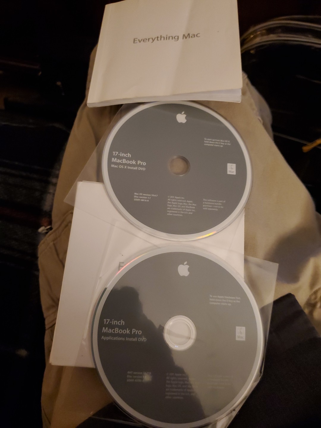 17-inch Macbook Pro Os And Application Install DVD’s