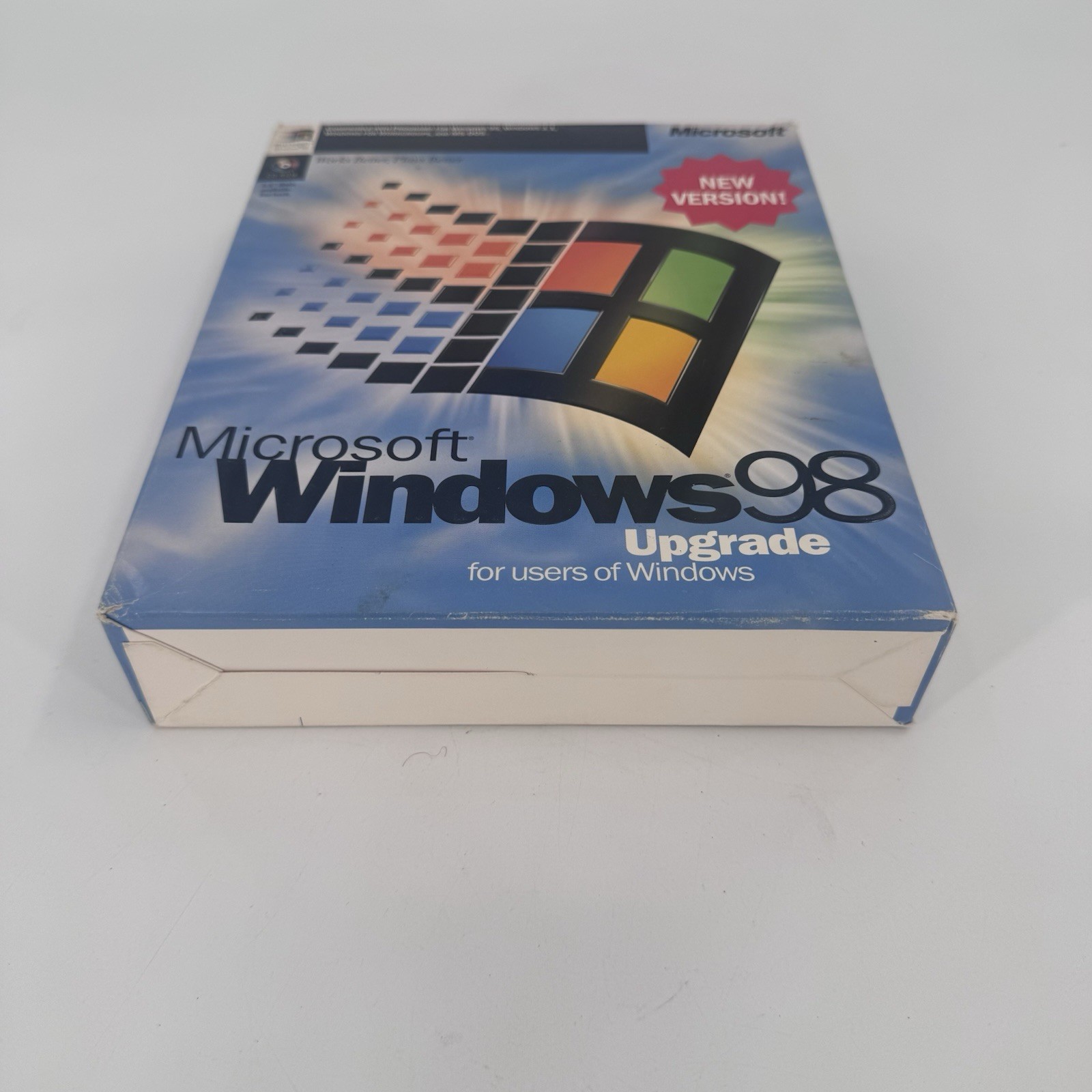 Microsoft Windows 98 Upgrade Big Box: CD, Key Code, Book, Ad Inserts Vintage
