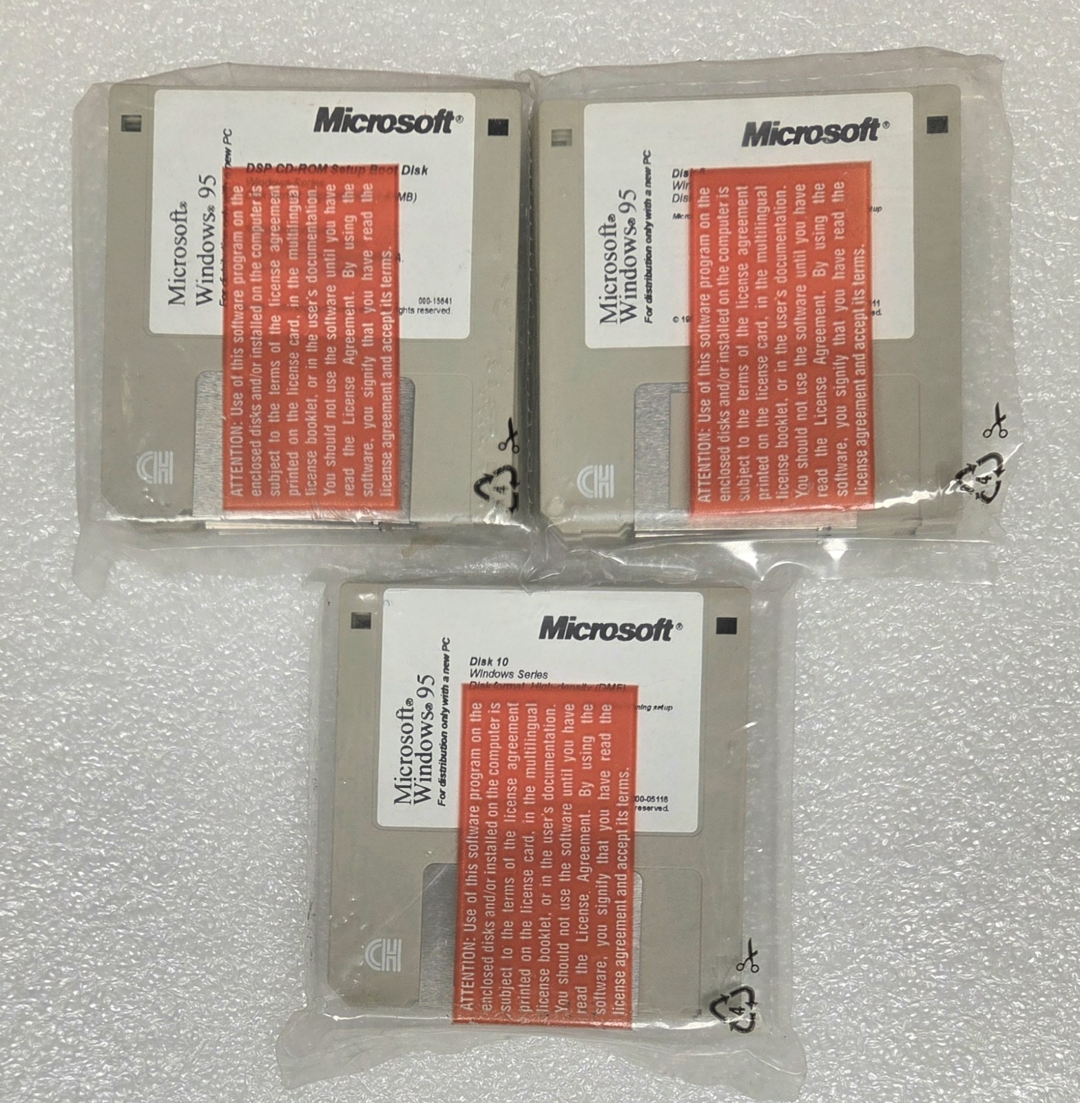 Microsoft Windows 95 – Original 13 Floppy Disk Set – w/CD-ROM Setup Boot Disk