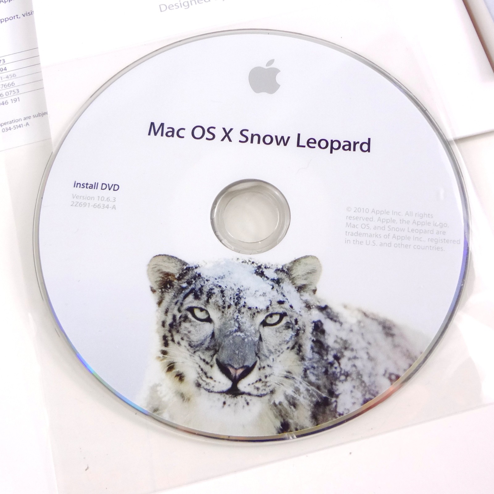 Mac OS X Leopard 10.5 + OS X Snow Leopard 10.6.3 DVD . PERFECT Condition BOXED .