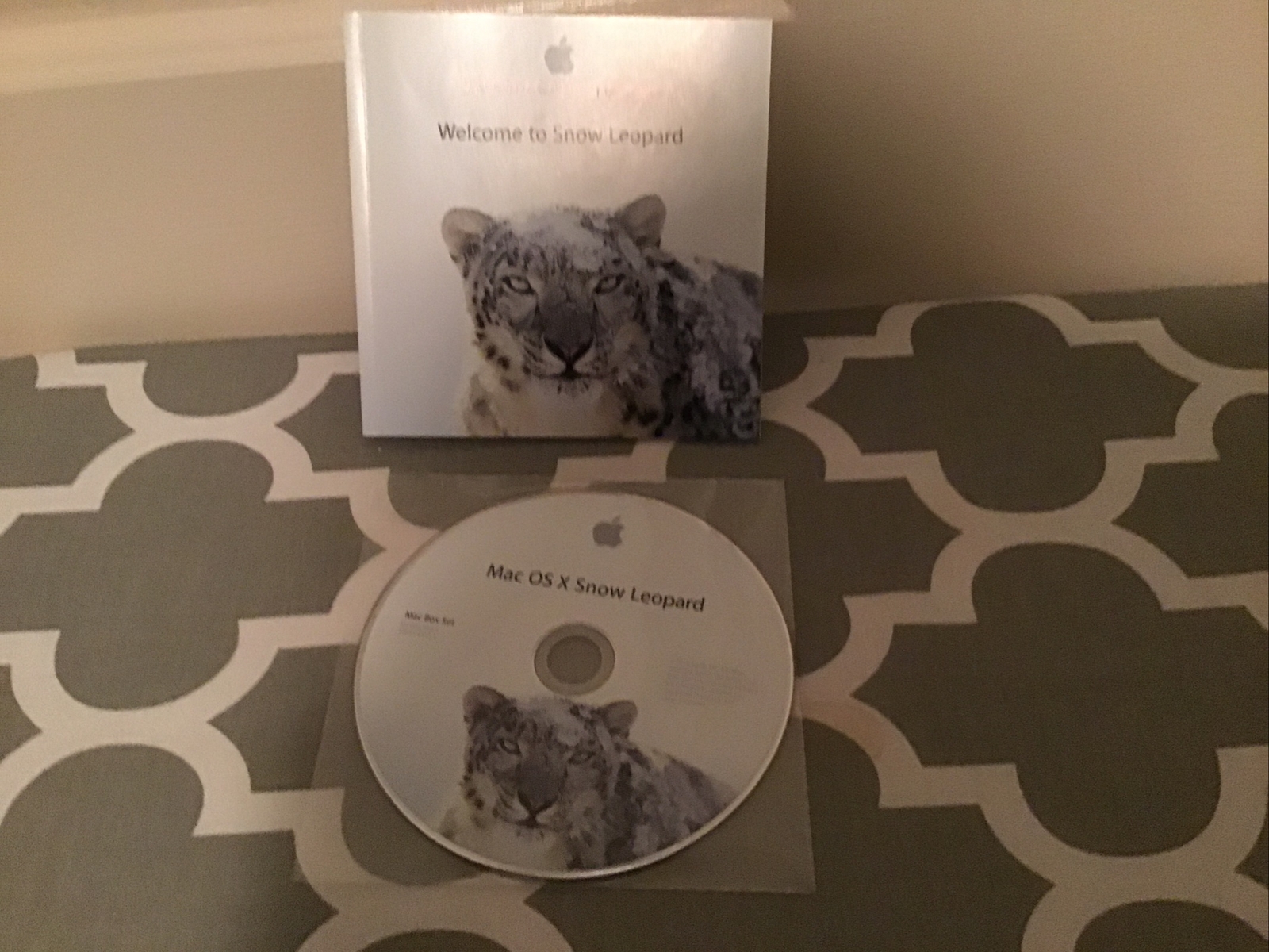 Mac Box Set: OS X Snow Leopard, iLife, and iWork, MC680Z/A