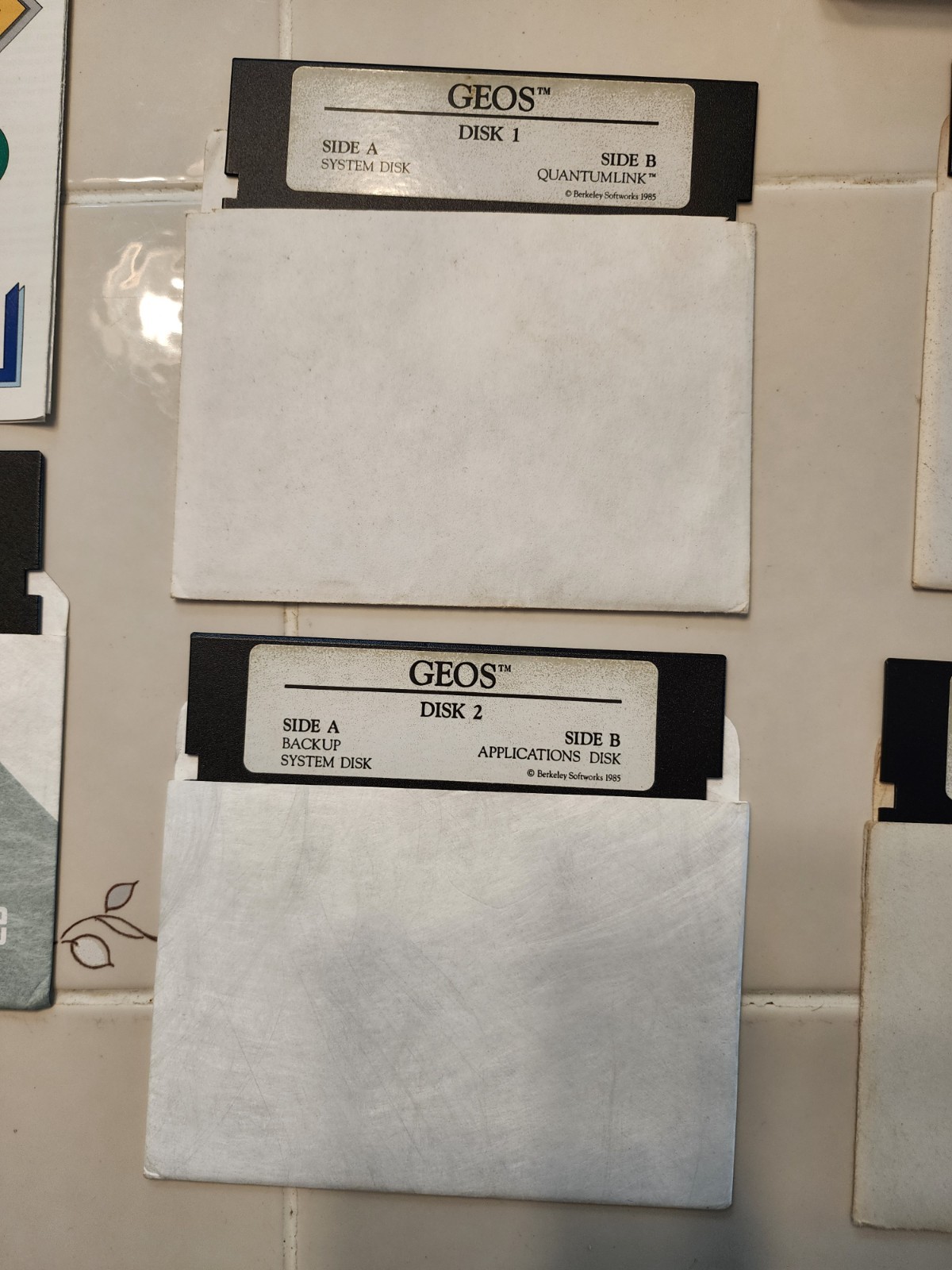 GEOS Graphic Environment Operating System (Commodore 64 / 128) Berkley Softworks