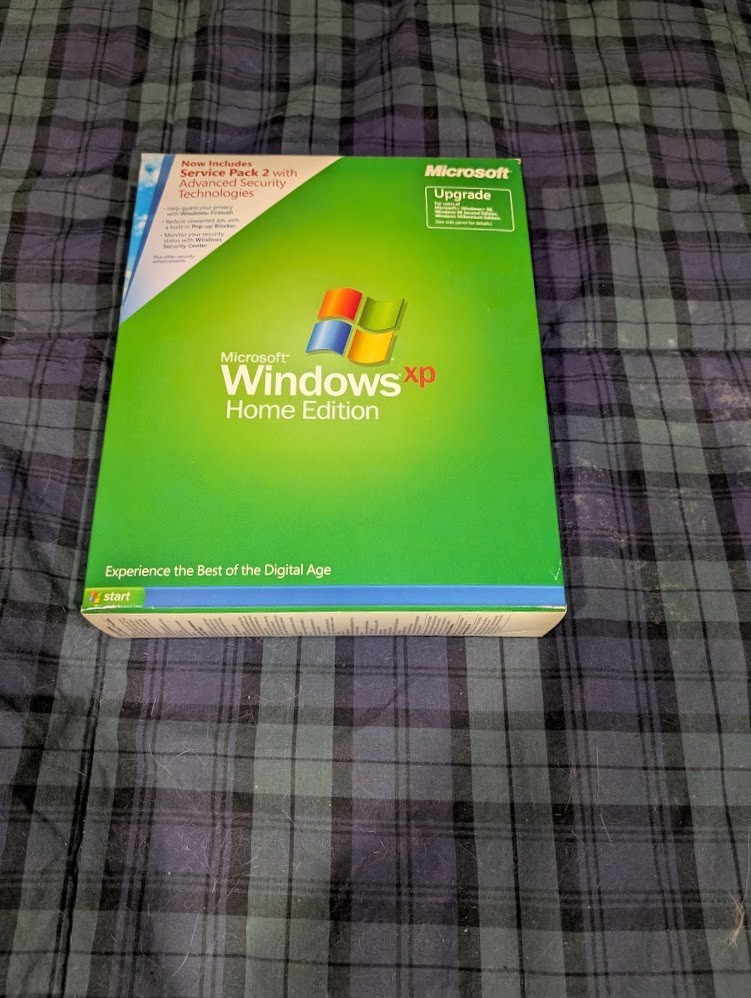 MICROSOFT Windows XP Home Edition Upgrade 2002 SP 2 Disk w/ Product Key & Box