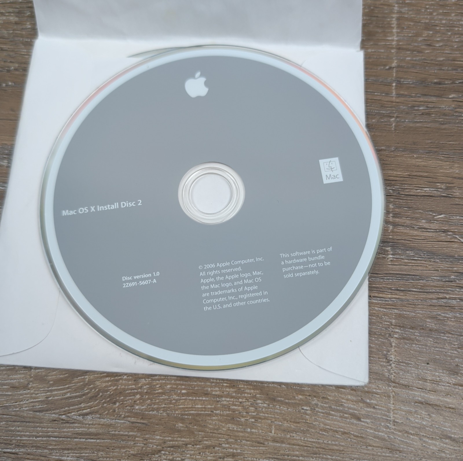 Apple iMac OS X Install Disc 1 & 2 Version 10.4.4 2006