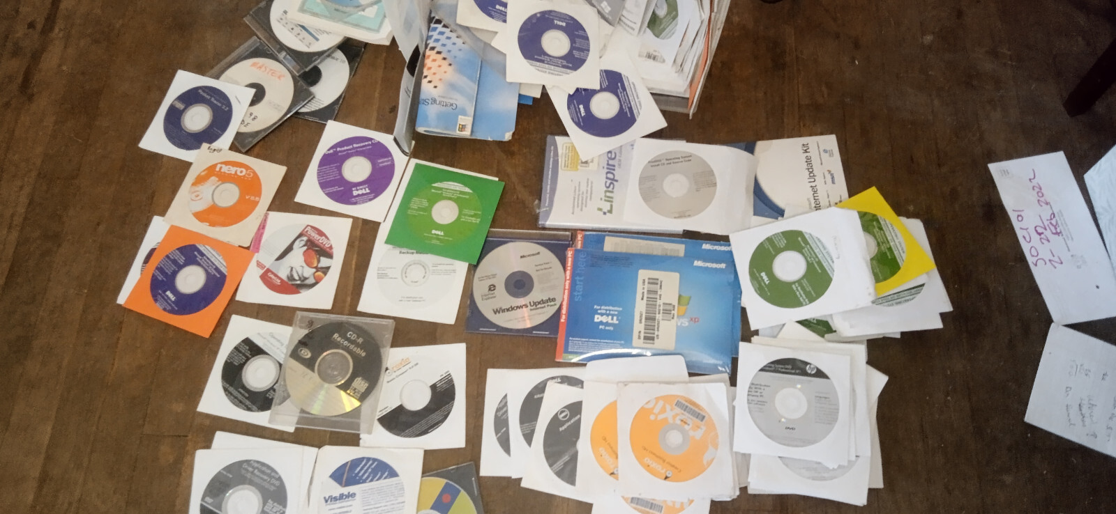 Dell reinstallation CD Microsoft Windows, XP Pro SPK2 w Roxio Creator Buss HD