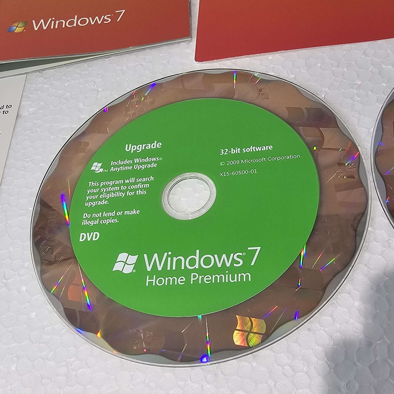 2 CDs Microsoft Windows 7 Home Premium Vista Upgrade 32 & 64 Bit + Product Key