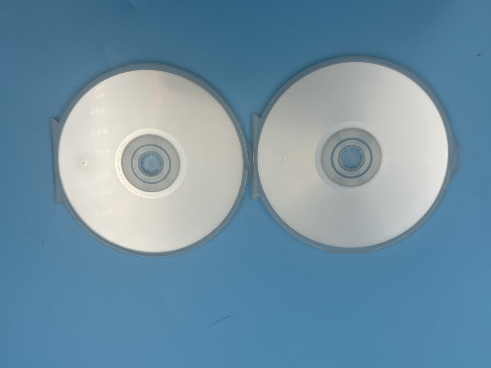 Vintage 2001 Apple Mac OS X Version 10.0.3 1Z691-3064-A & 10.1 1Z691-3184-A