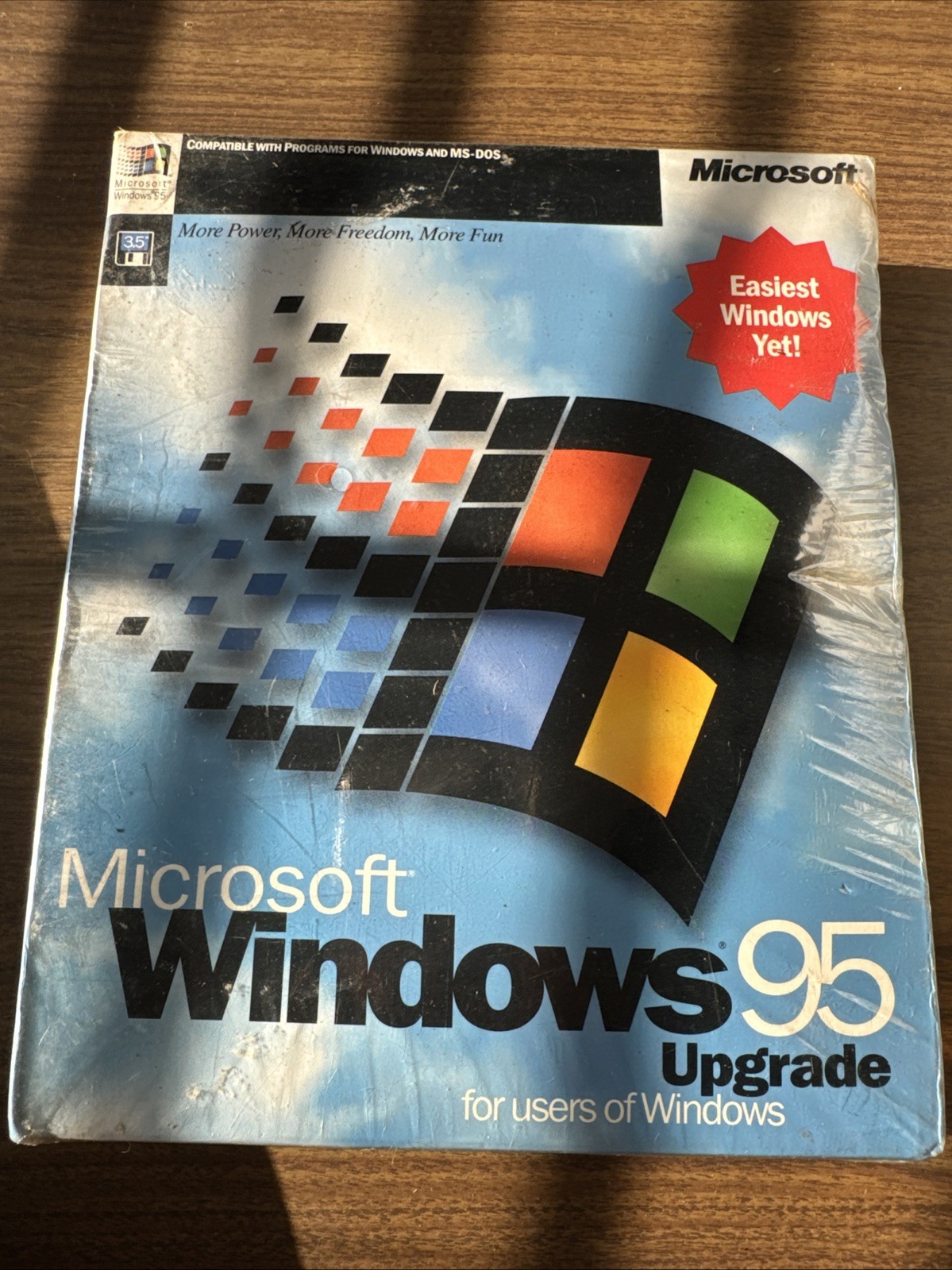 Microsoft Windows 95 Upgrade for Windows and DOS 3.5” Floppy Disks Sealed