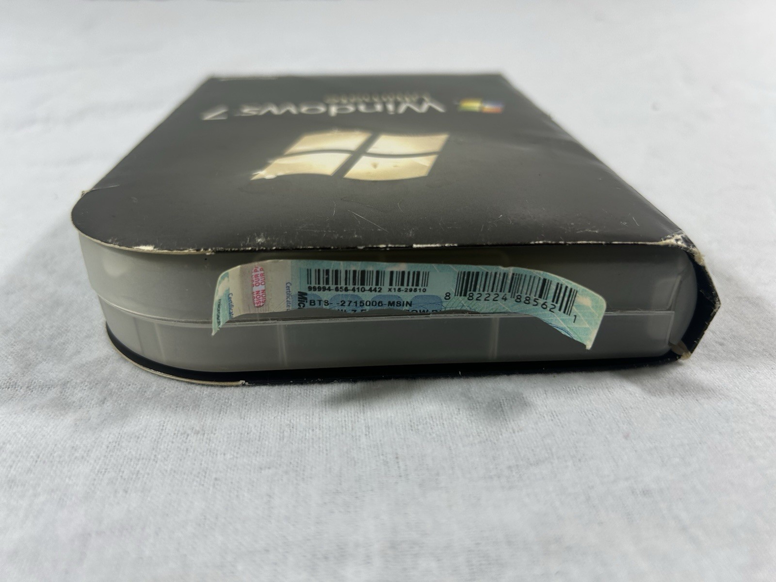 Used Microsoft Windows 7 Ultimate 32 Bit / 64 Bit Full Box 1 User