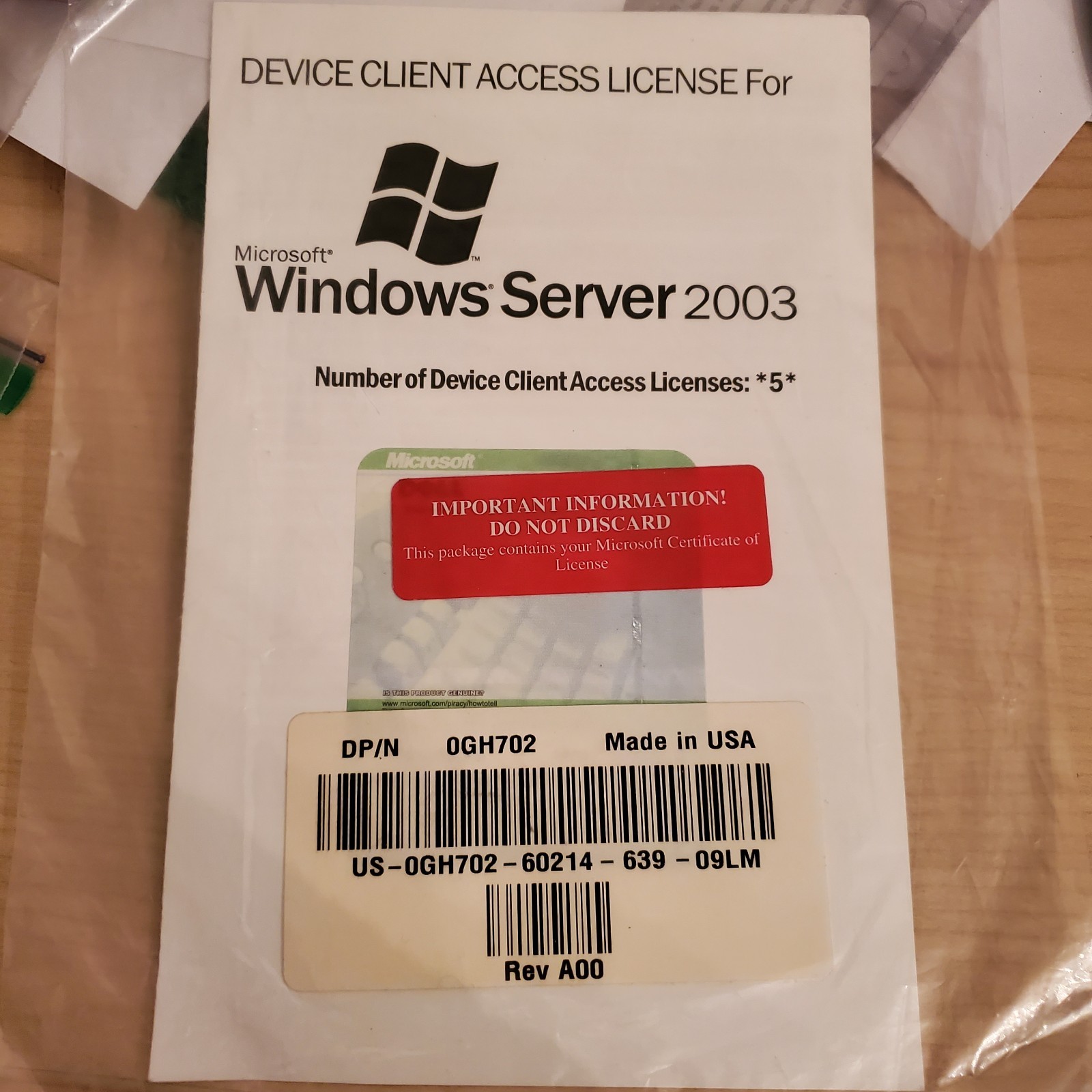 Microsoft Windows Server 2003 R2 OEM Software 2CD SET & Key & 5 CLIENT LICENSE