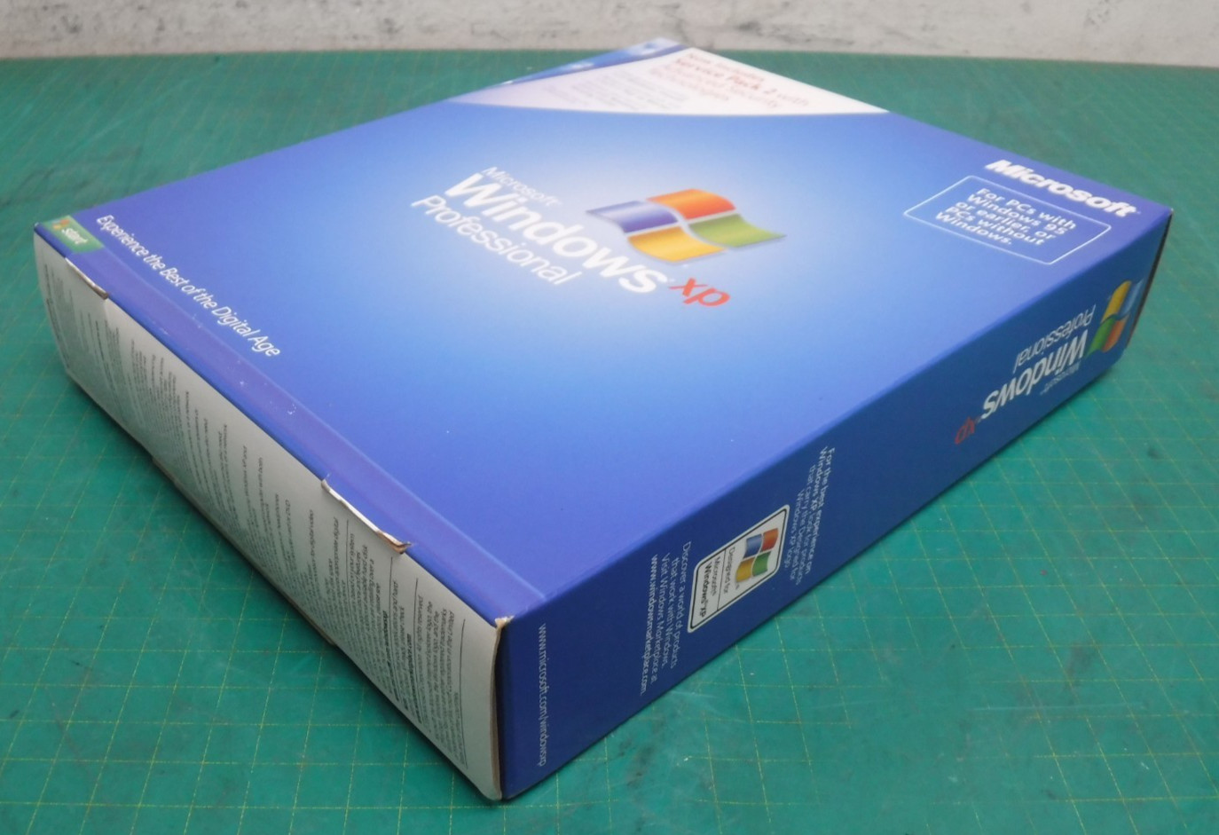 Microsoft Windows XP Professional Full Version with SP2