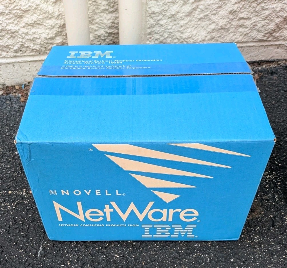 Netware Kit v2.2 by Novell Operating System Floppy & Books Vtg