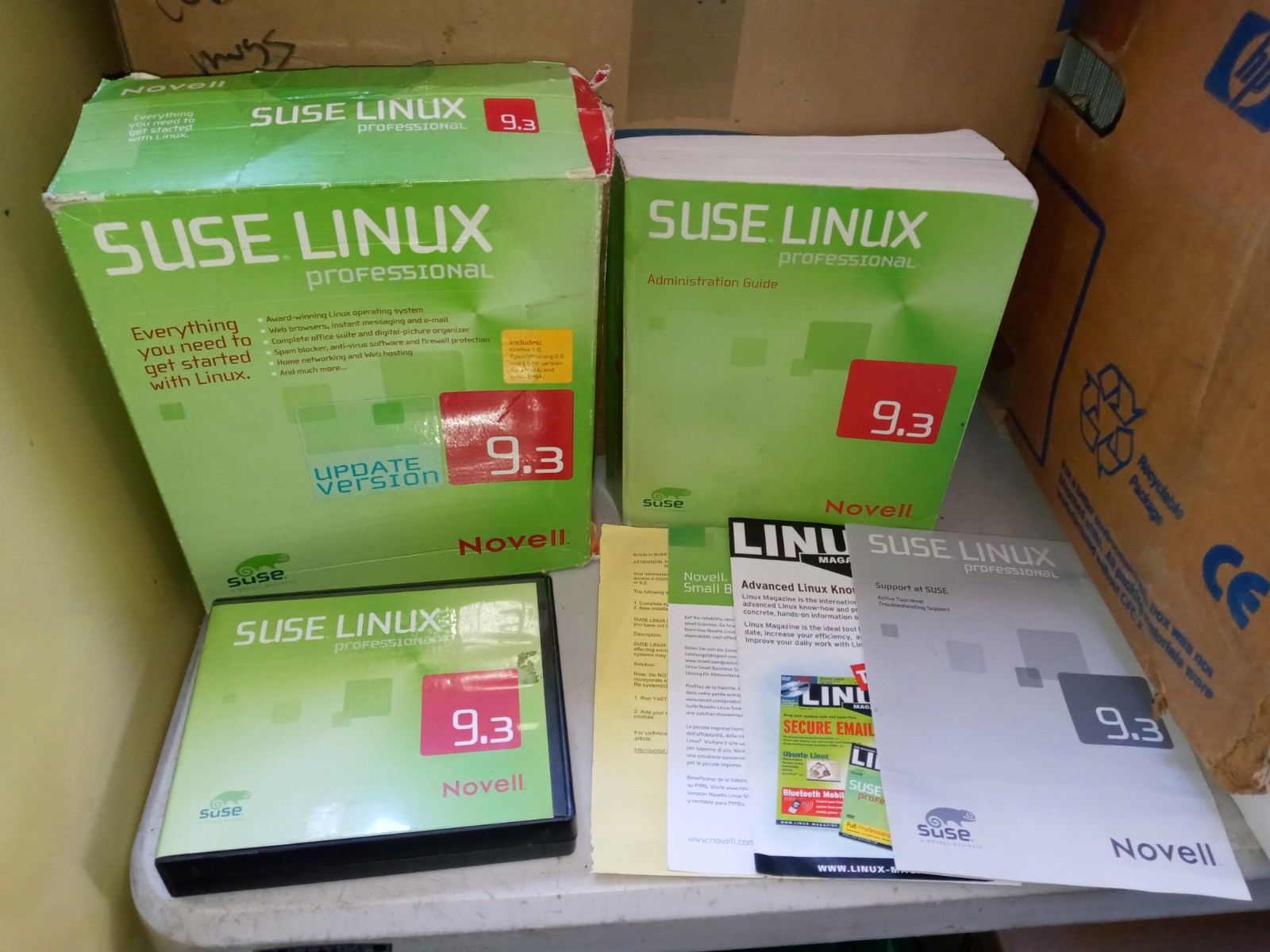 SUSE LINUX Professional 9.3 Includes 7 CD’s, Guide Etc. Big Box Novell