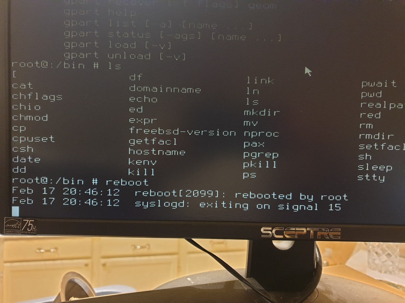 FreeBSD V15.0, 64-bit, Unix-like OS, Bootable Live and Install USB Flash Drive