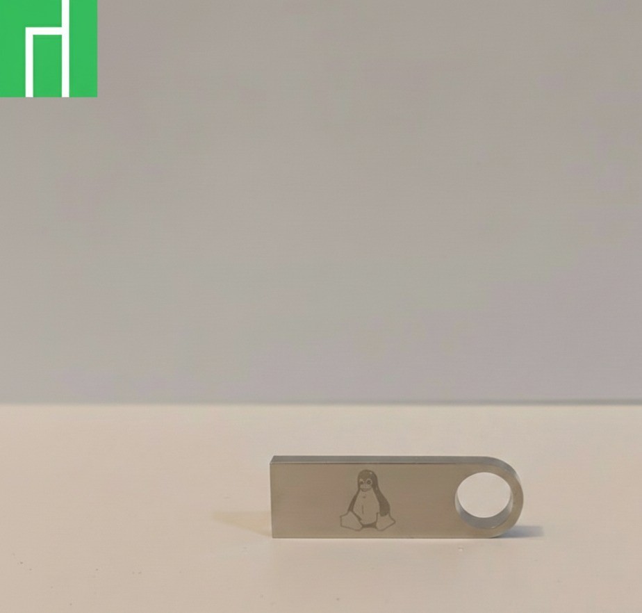 Manjaro Linux (KDE Edition) on Bootable USB Flash Drive with Tux Logo (2025)