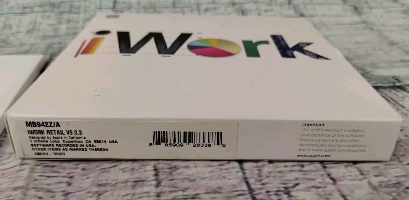 Apple MacBook Pro Mac OS X 10.6.4 & Application Install Discs ONLY w/ iWork Disc